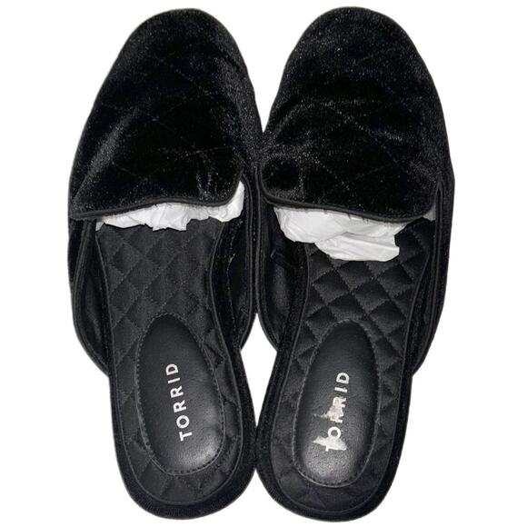 Torrid Black Velvet Quilted Mules Slip On flats Women's Size 7.5W (Wide) - Picture 5 of 16